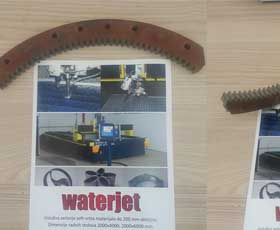 Krivulja - zupčasta letva - water jet